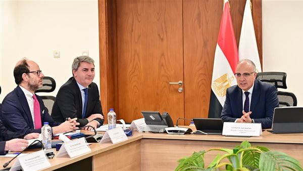 الدكتور سويلم يلتقي