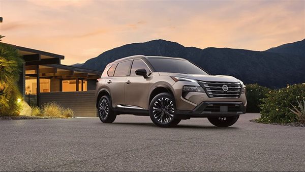 نيسان روج 2025