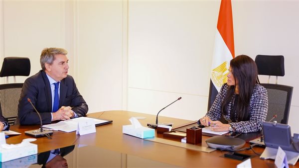 «المشاط» تبحث مع