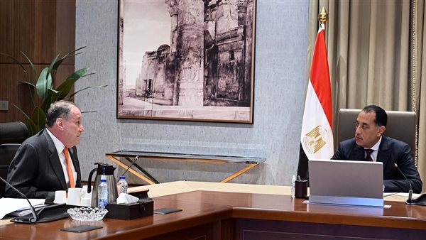 لقاء الدكتور مصطفى