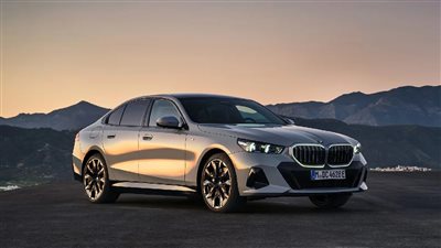 «بي إم دبليو» تسجل تراجعًا في مبيعاتها بأمريكا بسبب ضعف الطلب على السيارات الكهربائية