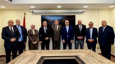 رئيس البنك الزراعي يلتقي أعضاء لجنة الزراعة بمجلس الشيوخ لبحث جهود التنمية ودعم صغار المزارعين