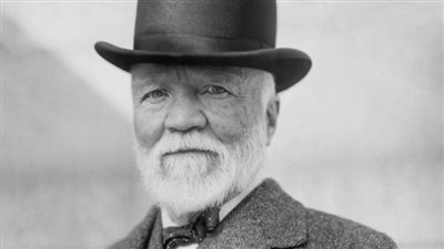 مين أغنى رجل في العالم.. وزع كل فلوسه على الفقراء