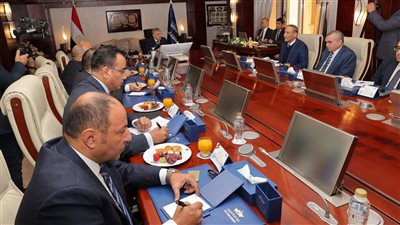 أسامة ربيع: مؤشرات إيجابية تبشر بتعافي حركة الملاحة بقناة السويس خلال الفترة المقبلة