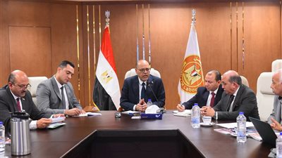 منصة إلكترونية وإشراف قضائي كامل.. وزارة العمل تستعد لانتخابات النقابات