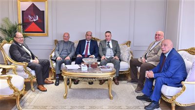 تعاون من أجل المستقبل.. وزير العمل يفتح صفحة جديدة من الشراكة مع ممثلي العمال