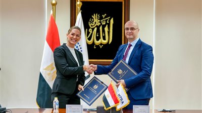 تنظيم الاتصالات يمنح تراخيص جديدة لتقديم خدمات إنترنت الأشياء للسيارات في مصر