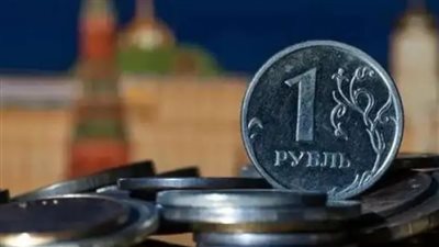لهذه الأسباب.. الروبل الروسي على وشك خسارة ربع قيمته خلال 2026