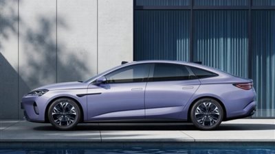 كهربائية بمواصفات جبارة.. قبل انطلاقها رسميًا BYD تكشف عن صور سيل 07