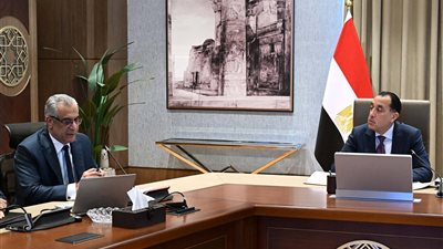 مدبولي يؤكد دور شركات الإنتاج الحربي في تلبية احتياجات القطاعات الإنتاجية والاستهلاكية