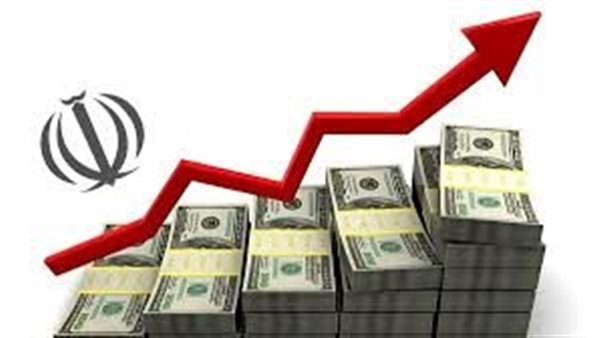 قفزة الدولار بين بحث سيناريوهات الحرب وتخوفات من الأسعار    