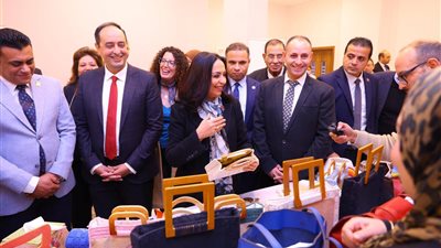  وزيرة التضامن تشهد تخريج دفعة جديدة من مشروع «سكر البيوت وسر الصنعة»