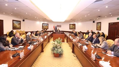 وزير الاتصالات يستعرض إنجازات استراتيجية الذكاء الاصطناعي عن عام 2025 ويعتمد إطار الحوكمة الوطني 