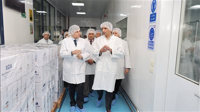 وزير الصناعة ومحافظ القليوبية يتفقدان 5 مصانع دوائية بالعبور لتعزيز الأمن الدوائي