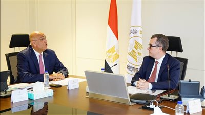 وزير التخطيط وجهاز تنمية المشروعات يبحثان تعزيز ريادة الأعمال ودعم الاقتصاد الوطني