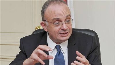 رئيس هيئة الرقابة المالية الأسبق: تحركات الدولار الحالية 