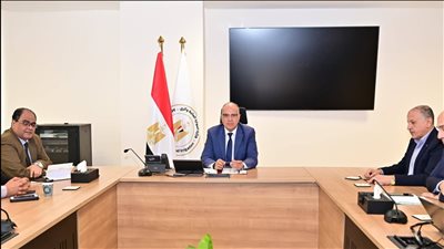 سويلم يراجع منظومة الري بأسوان ويستعد لموسم أقصى الاحتياجات المائية