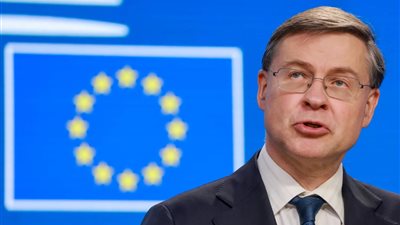 المفوضية الأوروبية تدق ناقوس الخطر.. التضخم والنمو تحت الضغط