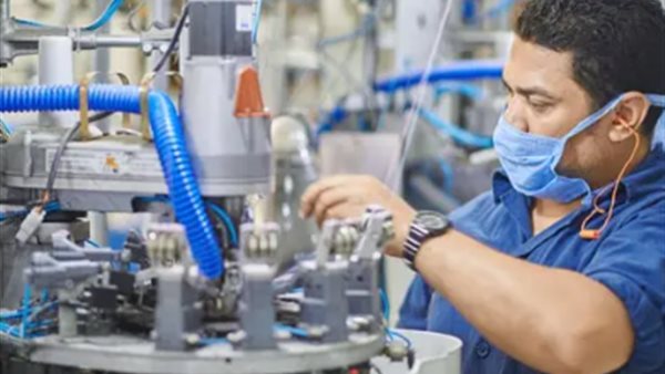 تطور صناعة المنسوجات يعزز مكانة مصر كمركز جاذب للاستثمار     