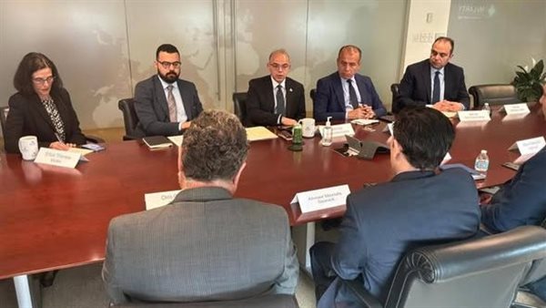 جانب من اللقاء     