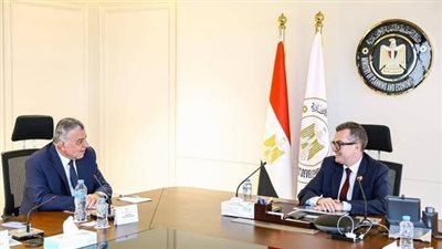 وزارة التخطيط تبحث مع شركة 