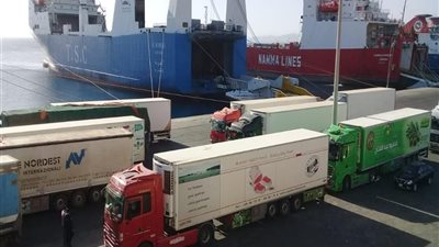 موانئ البحر الأحمر تستقبل وتصدر 16 ألف طن من البضائع في يوم واحد