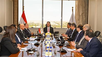 «التموين» تؤكد التنسيق مع جهات الدولة لدعم منظومة كارت الخدمات الموحد