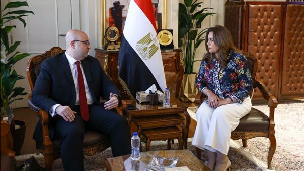 وزيرة التنمية المحلية ومحافظ الفيوم    
