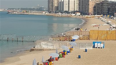 وجهة اقتصادية للهروب من حرارة عيد الأضحى تبدأ من 10 جنيهات للفرد.. أسعار شواطئ الإسكندرية  