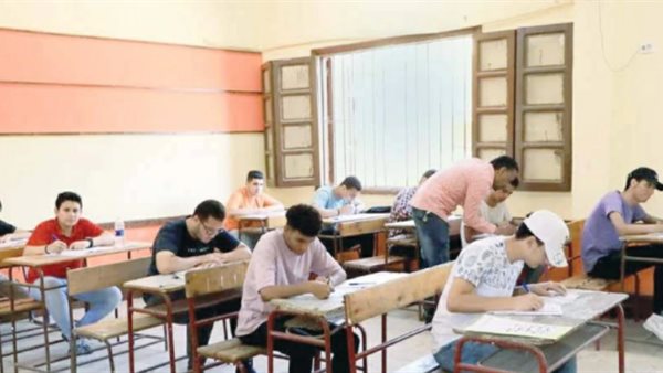 ساعات.. وتنطلق امتحانات