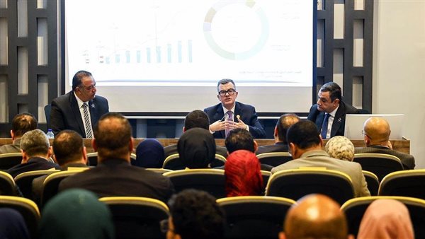 وزير التخطيط والتنمية